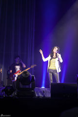 组图：曲婉婷亚洲巡演首站香港完美落幕