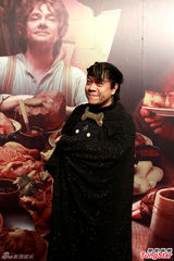 组图：《霍比特人》首映蔡康永骨头领结抢镜