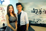 组图：《向着胜利》甘婷婷恋上草根英雄吴奇隆