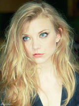 组图：“猫女”娜塔莉剃发登GQ 半裸秀强悍性感