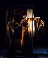 高清组图：形体戏剧《外套》大剧院首演好评如潮