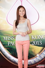 组图：港姐选拔二轮佳丽彩妆亮相变白富美