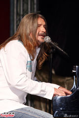 组图：马修连恩音乐会元旦起跑 三岁儿子独爱王心凌