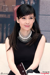 组图：周慧敏否认婚变：我跟老公感情相当好