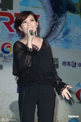 组图：吴克群梁静茹夏日唱响 潘玮柏杨丞琳接棒