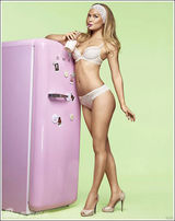 组图：超模芭儿-拉法莉内衣秀变糖果女郎胴体诱人