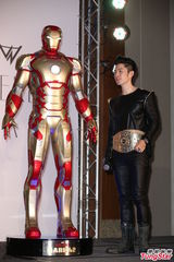 组图：吴建豪亮相宣传新专辑 否认秘婚传闻