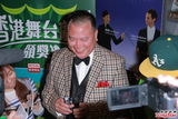 组图：香港舞台剧奖颁奖礼 黄秋生教张敬轩减压