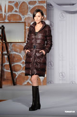 组图：周慧敏出道近25年 默认自传会写倪震偷食