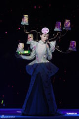 组图：黄伟文作品演唱会上演 陈奕迅郑秀文等助阵