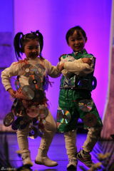 组图：绿色天使少儿新年音乐会 林妙可等童星助阵