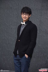 组图：唐禹哲新剧与小薰一夜情床戏火辣