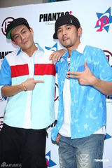 组图：周杰伦陈冠希潮牌推新作 还人情当蔡依林嘉宾