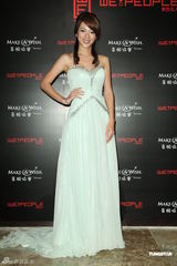 组图：蓝心湄疑默认炎亚纶整形 呼吁避免撞脸