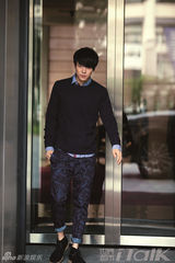 组图：付辛博杂志大片曝光 饰演阳光轻熟男