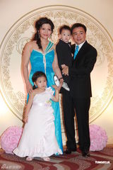 组图：蔡加怡陈汉骢大婚 蔡志明送豪宅作嫁妆