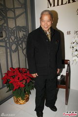 组图：吴孟达邓英敏等现身TVB艺训班联欢聚餐