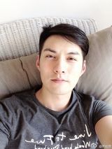 组图：严屹宽杜若溪海岛度假 晒悠闲生活恩爱照