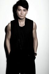 幻灯图集：保剑锋登杂志封面 讲述天蝎的热血与浪漫