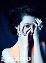 组图：车晓写真大气娇媚 御姐范儿十足