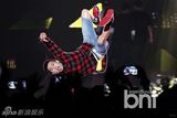组图：朴宰范等参加HIPHOP音乐节引爆火热现场