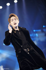 高清图：SHINee首尔开唱 耍帅卖萌热力十足
