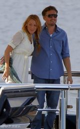 高清组图：莱昂纳多戛纳会布莱克 豪华游艇亲密拥抱