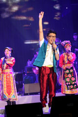 组图：庞龙首开个唱走清新范儿 翻唱致敬梁静茹