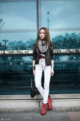 组图：郭易复古摇滚混搭演绎新文艺风