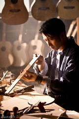 组图：谢霆锋新广告秀多种造型 不甘生活太过平淡