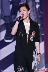 组图：BTOB粉丝会票房差 强碰CNBLUE与阿汤哥