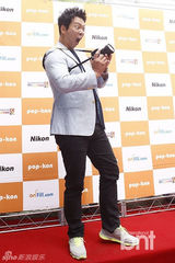 组图：韩星春子成恩等出席首尔摄影同好会