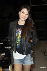 组图：小红莓乐队三度来台开唱 李心洁夫妇现身