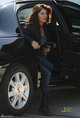 组图：佩内洛普产后首露面 身材略臃肿仍未恢复