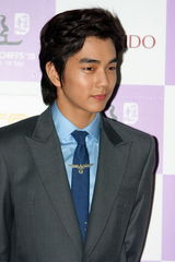 高清图：金敏贞刘承浩等出席忠武路电影节开幕式