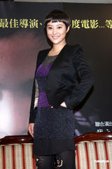 组图：毕晓海送郝蕾“第五张画” 祝“妈妈”骑金马