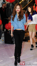 组图：韩星Secret黄静茵等亮相品牌开业典礼