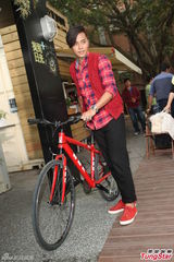 组图：罗志祥度假晒出黝黑肌肤 涨身价谢星爷