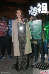 组图：容祖儿九夺劲歌金曲歌后 林峰获最受欢迎