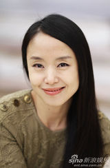 幻灯图集：《下女》主创戛纳写真 全度妍长发垂顺