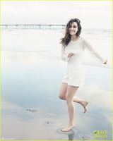 组图：《权力游戏》龙女清新写真五官清丽