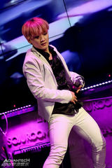 组图：韩歌手MJRed携新团Rvt马来西亚巡演