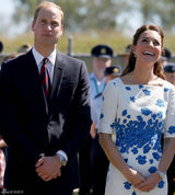 组图：凯特王妃随威廉出游 登战斗机驾驶舱勇猛