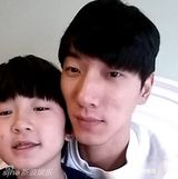 组图：众星欢乐拜大年 森碟可爱林依晨异国祝福