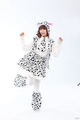 幻灯图：“萝莉塔公主”许雅涵登陆内地综艺