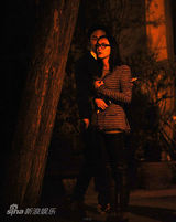 组图：姚晨曹郁甜蜜瞬间 低调享二人世界