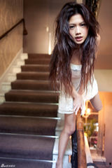 组图：周秀娜美胸长腿火辣身材性感写真