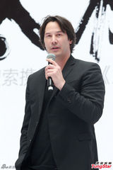 组图：基努-里维斯空降北京 为新片学打太极拳