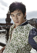 组图：秦昊文艺大片淡然魅力 新恋情加持更坚定