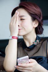 组图：秦海璐私照曝光 嘟嘴卖萌搞怪有绝招